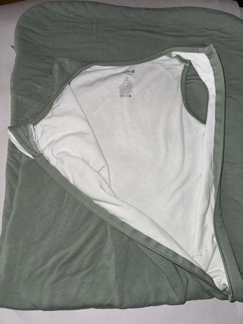 Kyte baby neutral green sleep sack size large and long sleeve body suit 18-24 mo - Picture 4 of 7